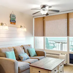  Apartment Sunshine & Oceanfront Serenity United States