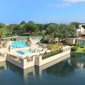 Apartment Island Club 3 United States